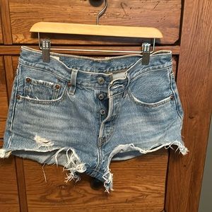 Levi’s cut off 501 shorts